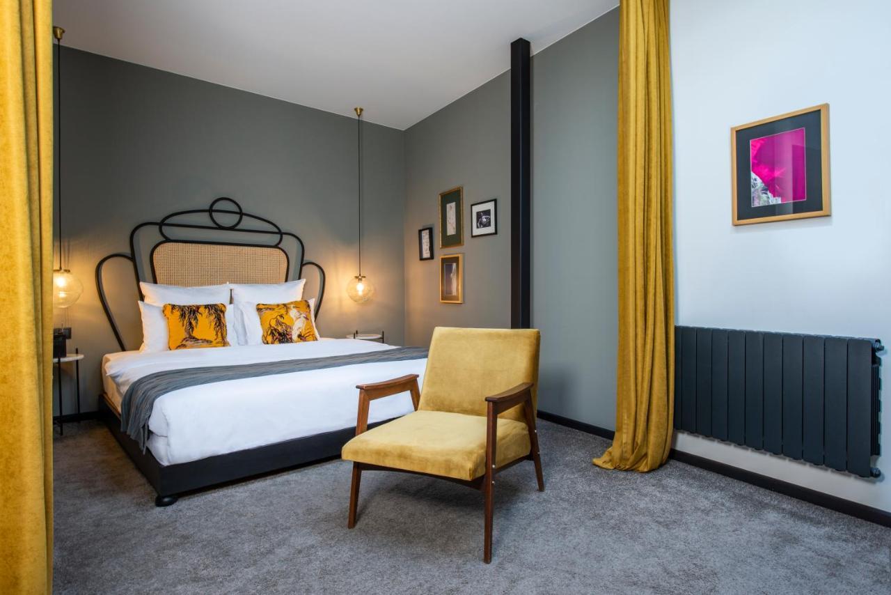 Communal Hotel Sololaki Tbilisi ภายนอก รูปภาพ