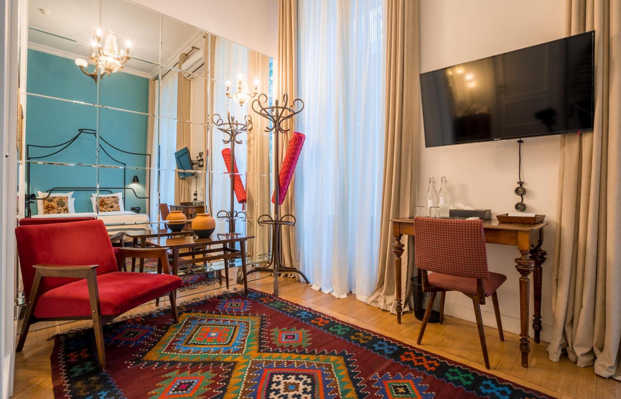Communal Hotel Sololaki Tbilisi ภายนอก รูปภาพ