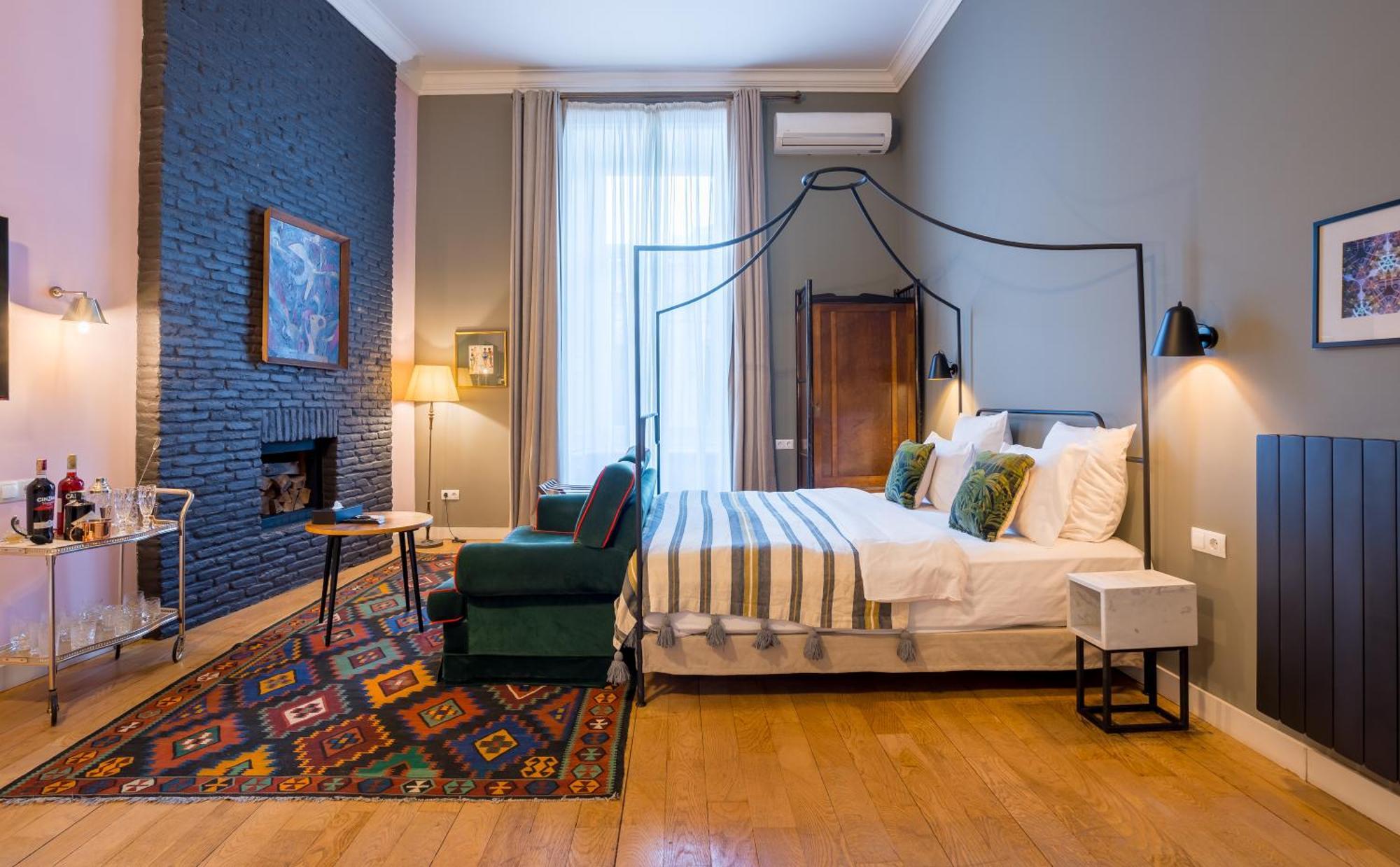 Communal Hotel Sololaki Tbilisi ภายนอก รูปภาพ