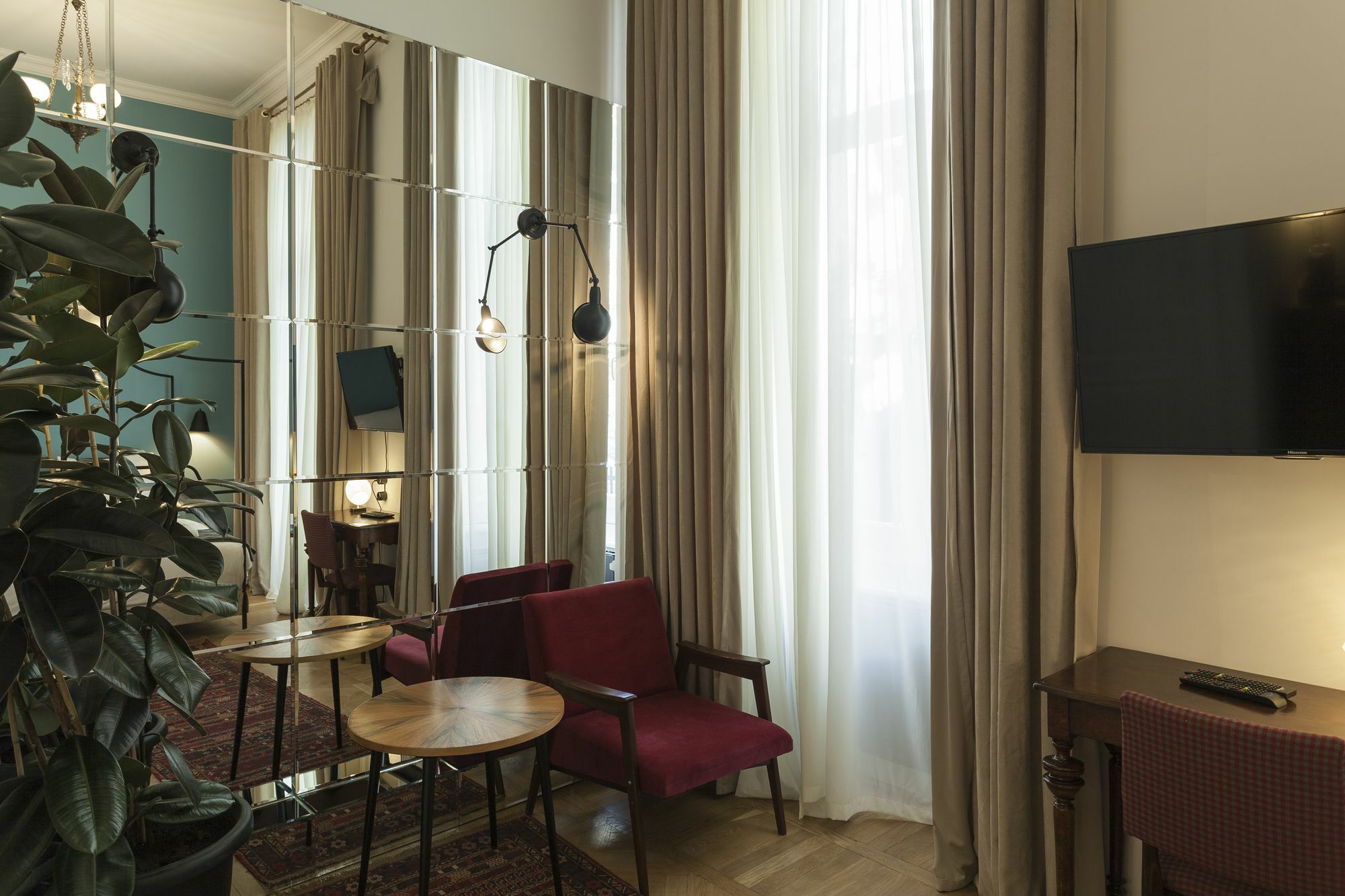 Communal Hotel Sololaki Tbilisi ภายนอก รูปภาพ